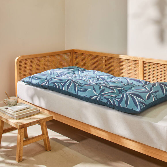 Long coussin de sol imprimé feuillage (bleu grisé) Long coussin de sol imprimé feuillage (bleu grisé)